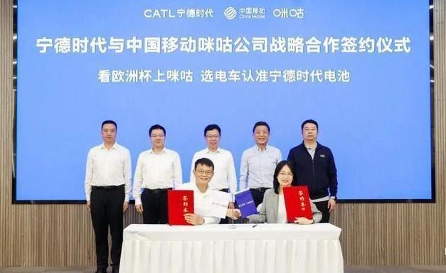 车企加速逃离,宁德时代的“独角戏”还能唱多久?