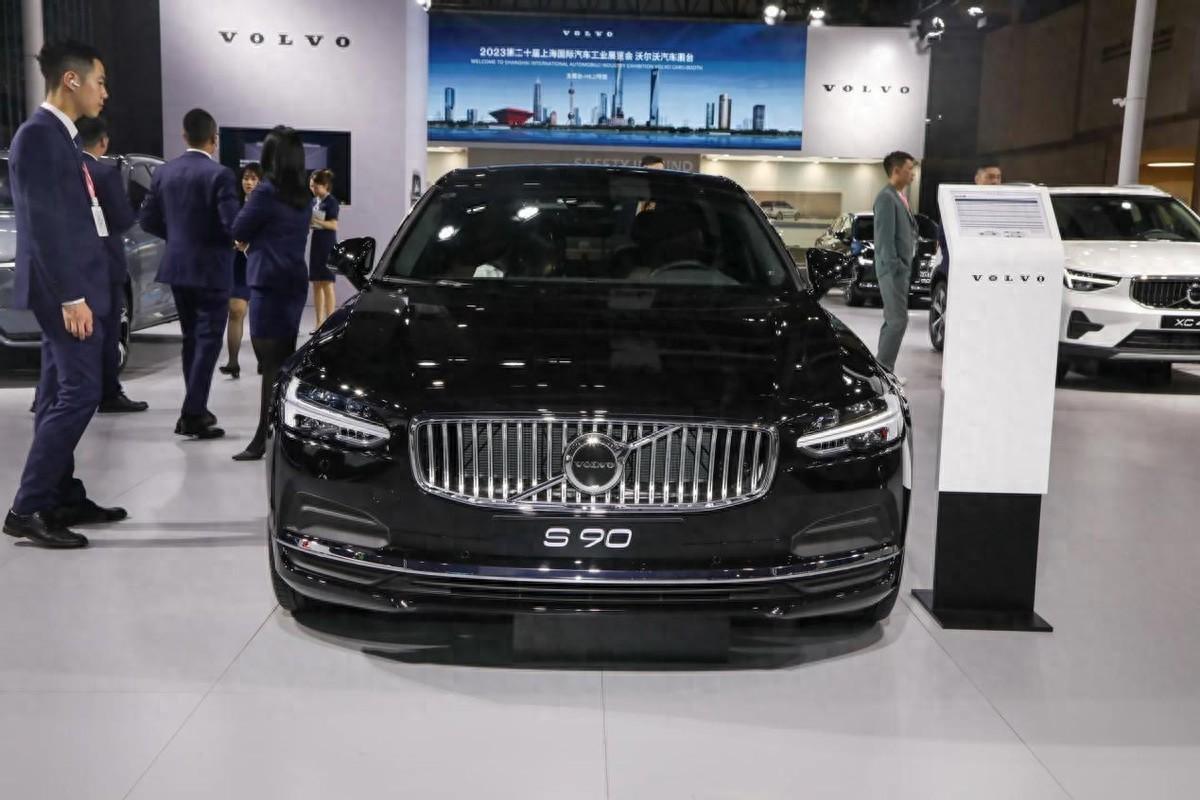 全新一代沃尔沃s90曝光,现款最高优惠14.29万元,可抄底吗?