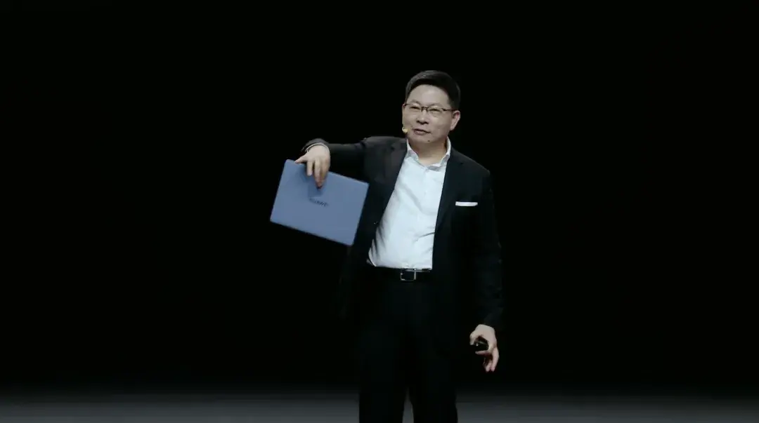 好家伙,华为又悄咪咪宣布了个重磅消息