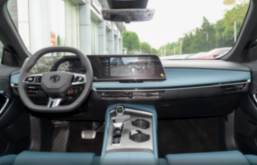 定位中型车,起售价仅11.98万,mg7这么卷,值得选吗