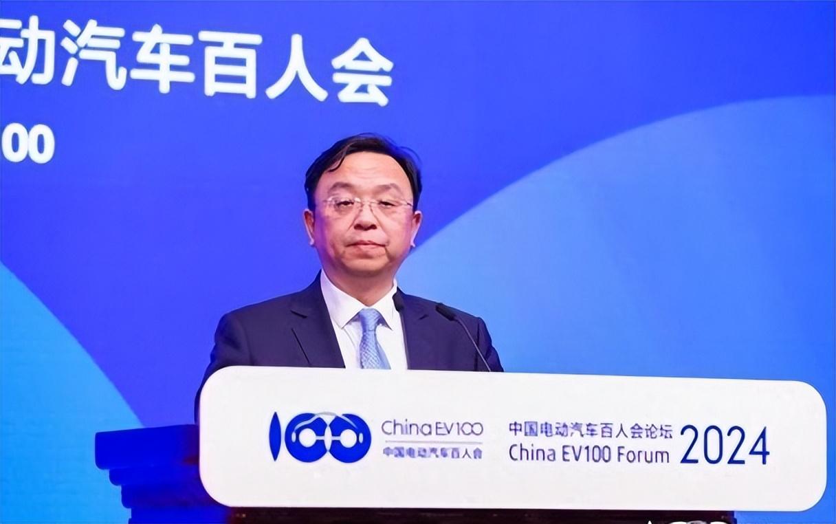 新能源汽车渗透率首次过半,取代燃油车成定局?
